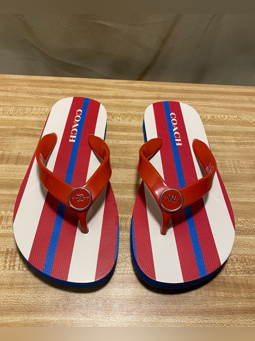Coach Zayn Flip Flops Sandals Miami Red Muti Stripe Print Rubber Slip on  5B